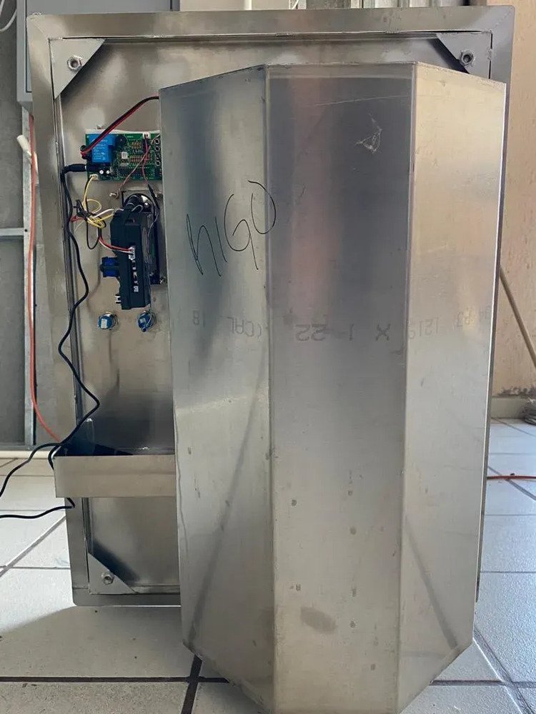 Vending De Agua Purificada No Da Cambio Con Caja - Imagen 2